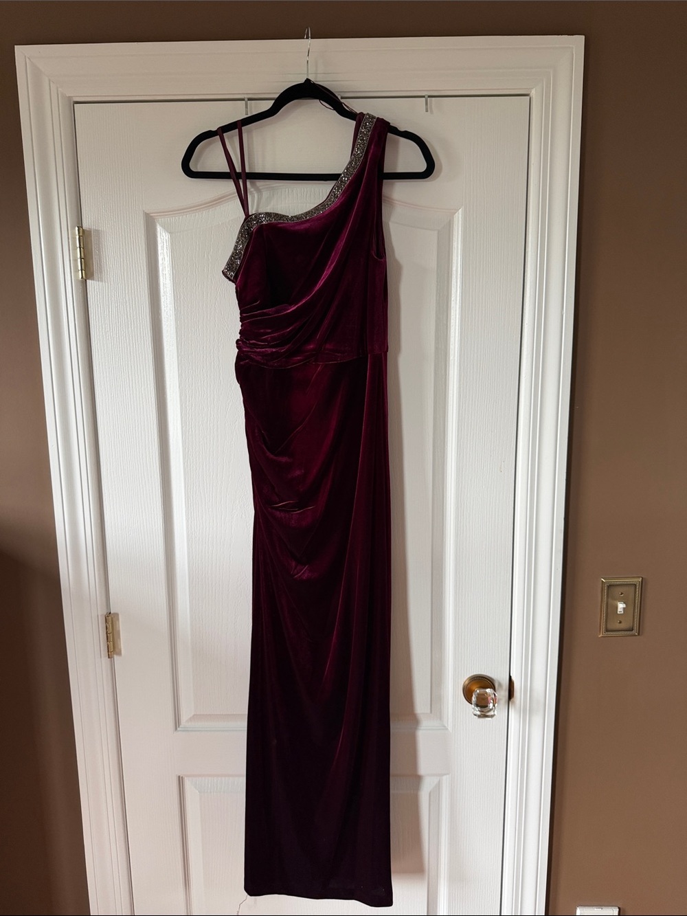 Adrianna Papell Burgundy Velvet One-Shoulder Evening Gown with Embellished Trim